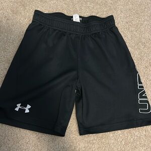 Boys under armour shorts, no pockets